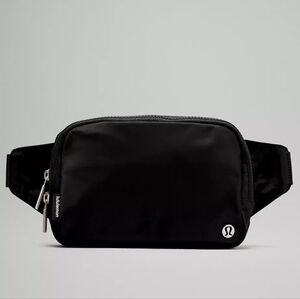 Lululemon Belt Bag 2L Black